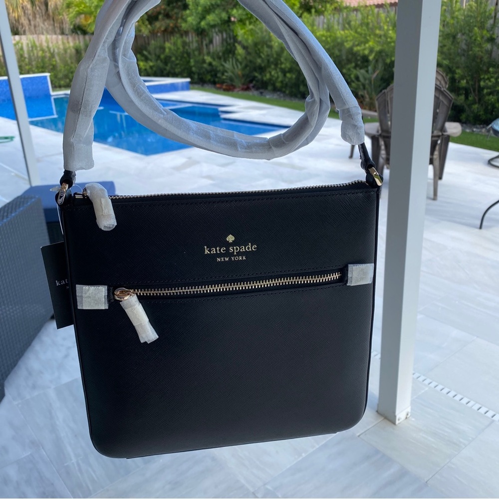 NWT Kate Spade Crossbody Black  Retail $299